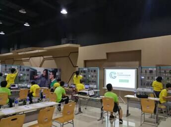 我校學(xué)子斬獲“西門子杯”中國(guó)智能挑戰(zhàn)賽全國(guó)總決賽網(wǎng)絡(luò)信息技術(shù)開(kāi)發(fā)特等獎(jiǎng)